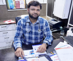 doctor gyanendra singh physician